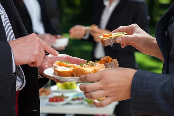 depositphotos_43009435-stock-photo-lunch-break-in-office